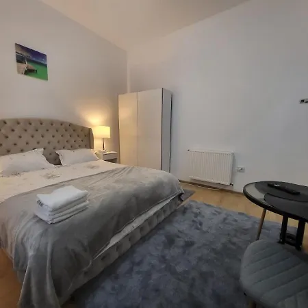 Carmen Housing 2 *