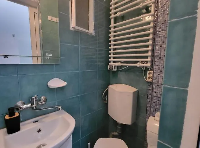Carmen Housing 2 *